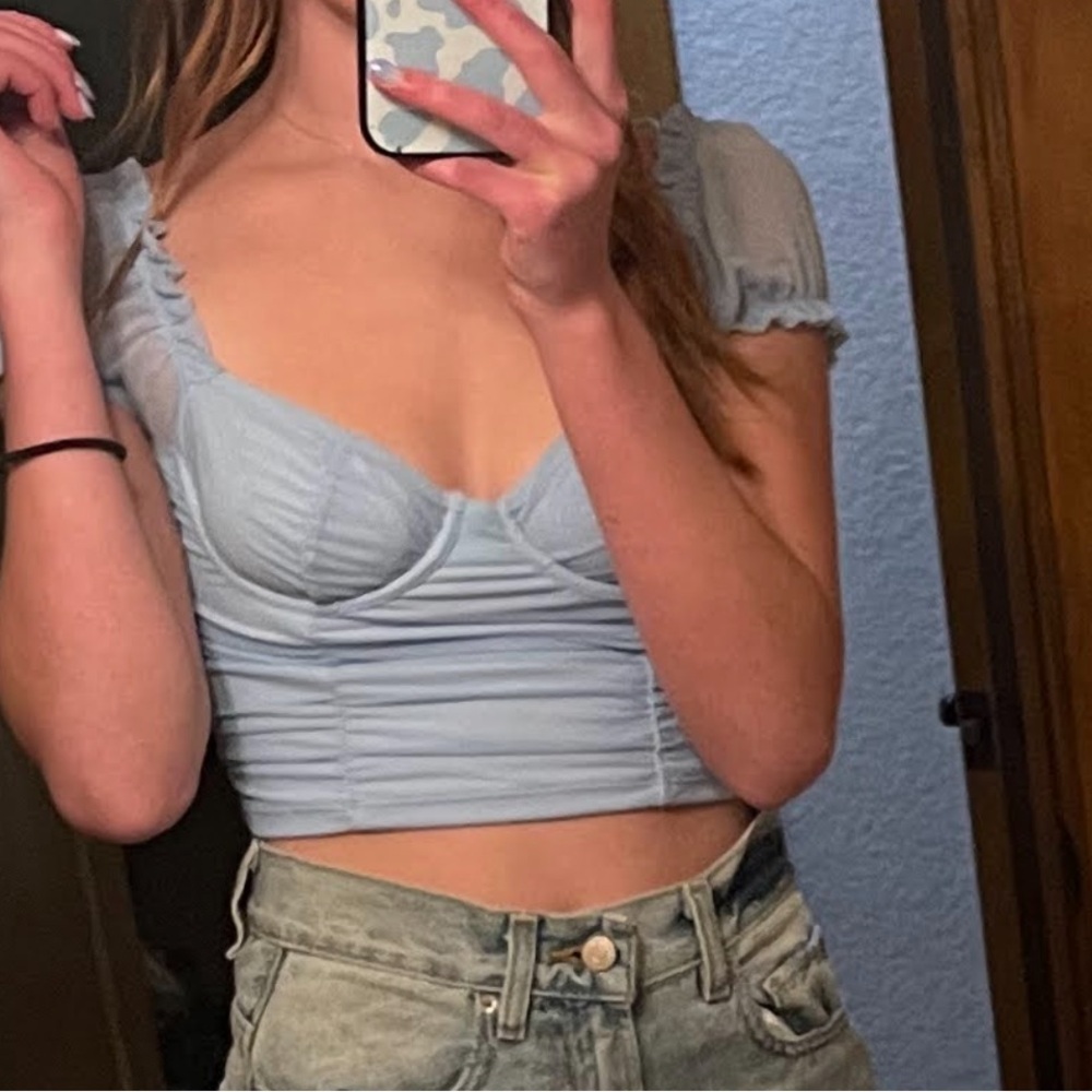 Top - Picture 2 of 4